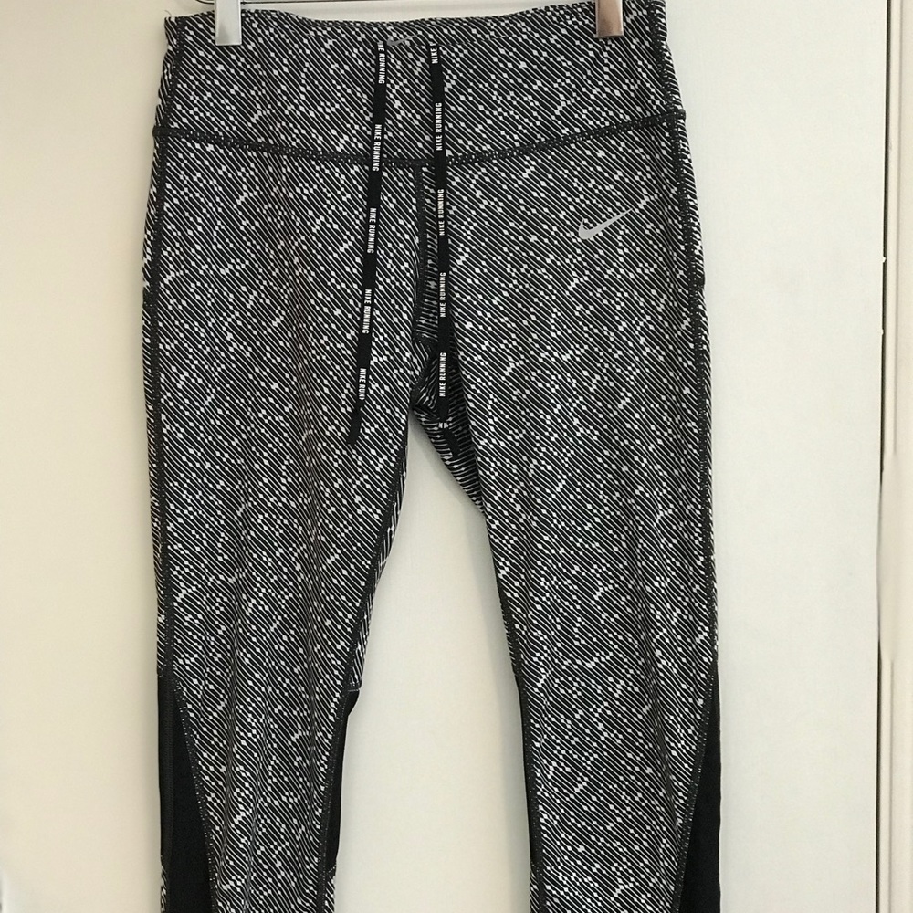 Nike Running Leggings w/ Meshing